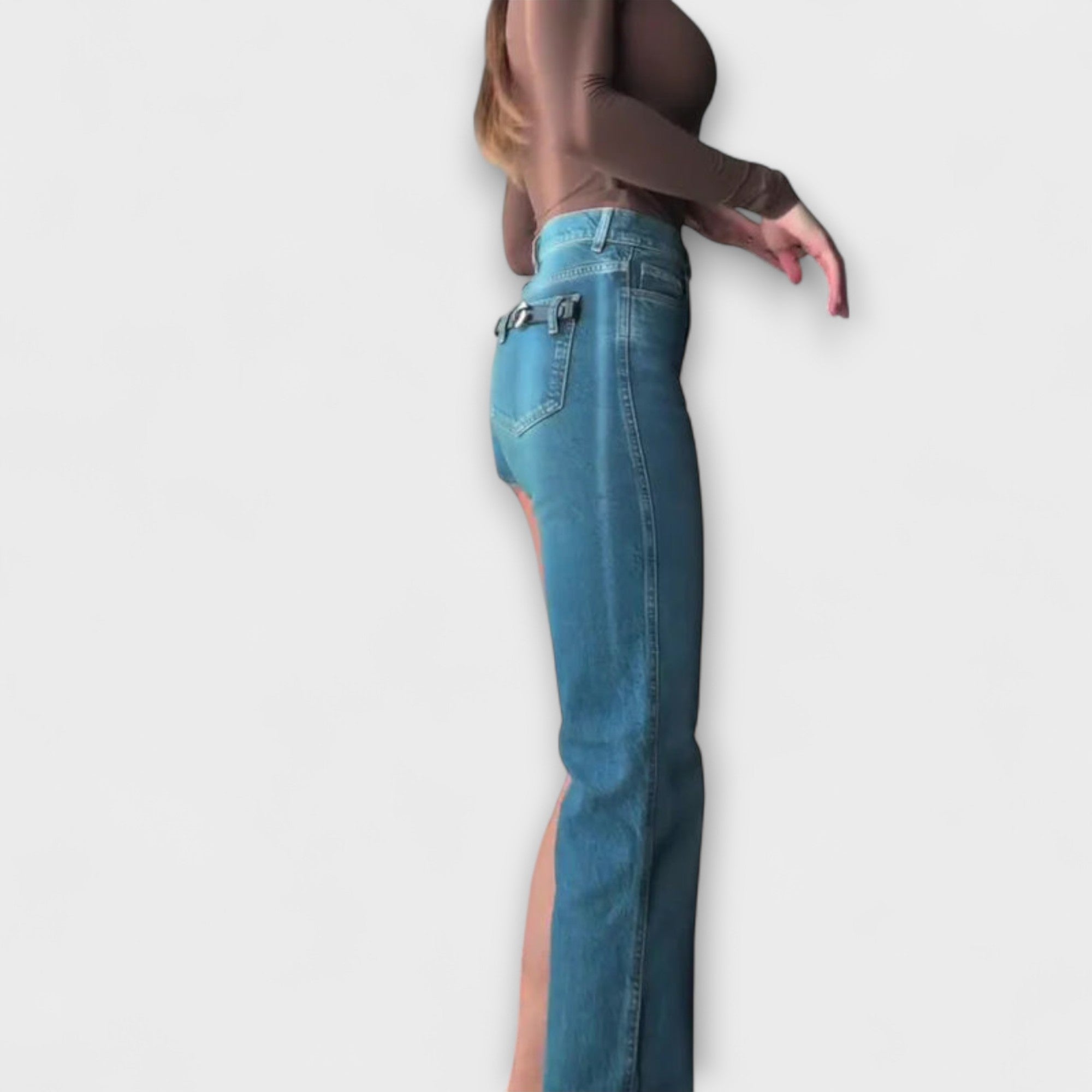 Astra - Trendy asymmetrisk denimshorts med én skulderrem