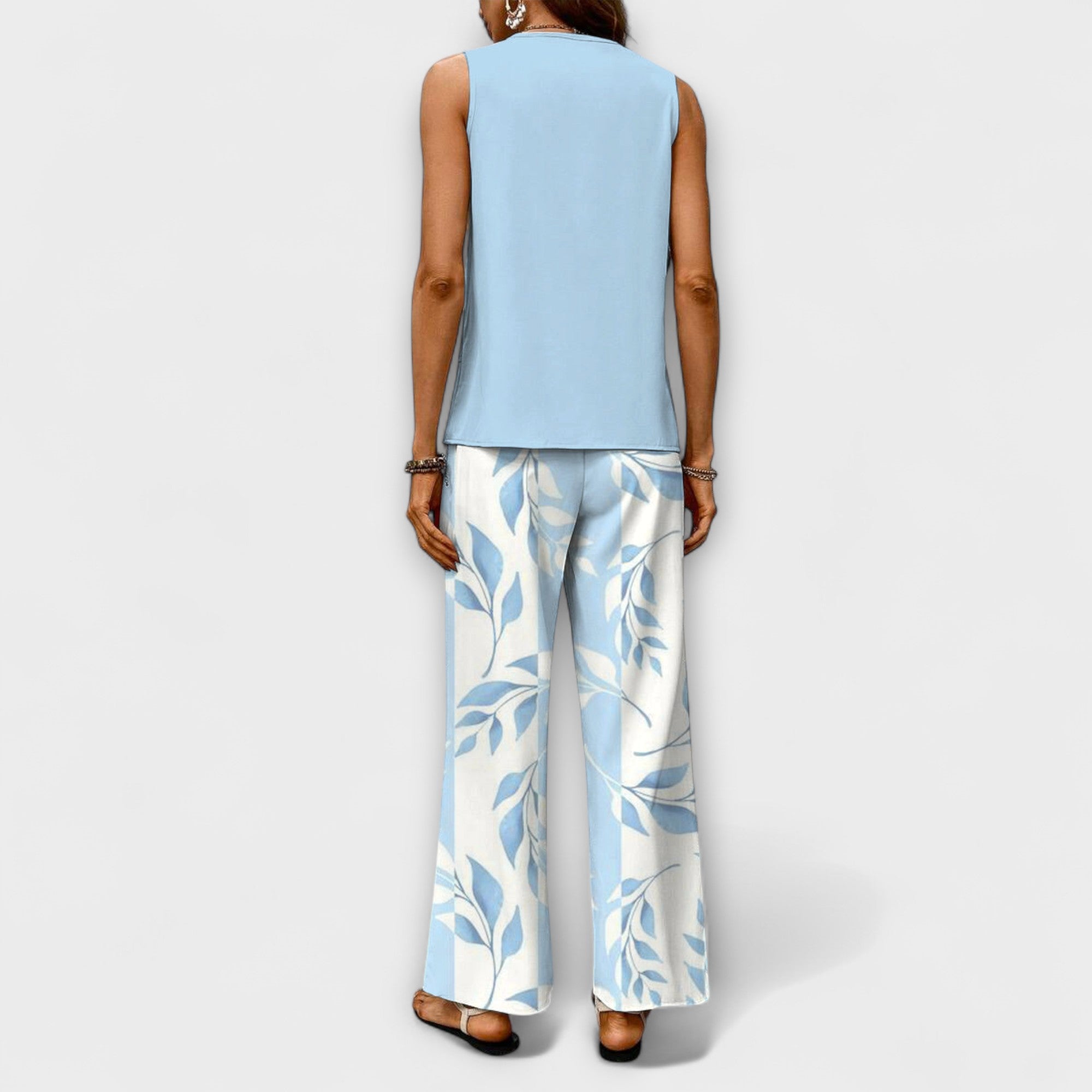 Sanja – Elegant Sommer Sæt