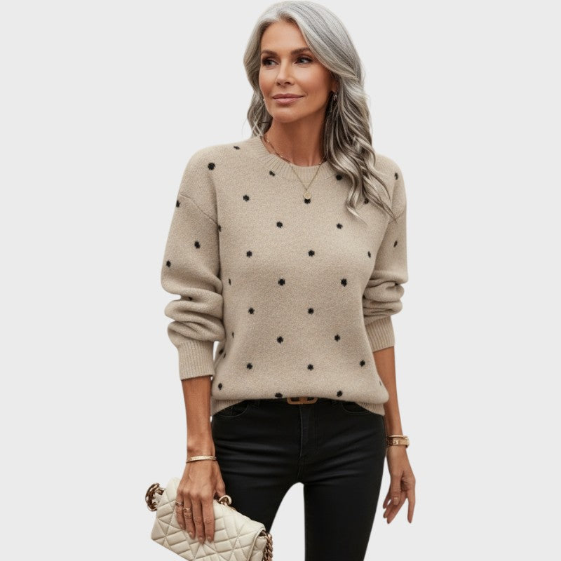 Ava – afslappet langærmet trøje med prikker