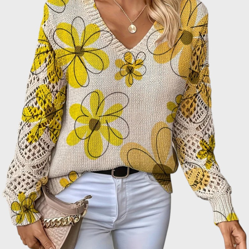 Sophia – Strikbluse med V-hals i Blomsterdesign