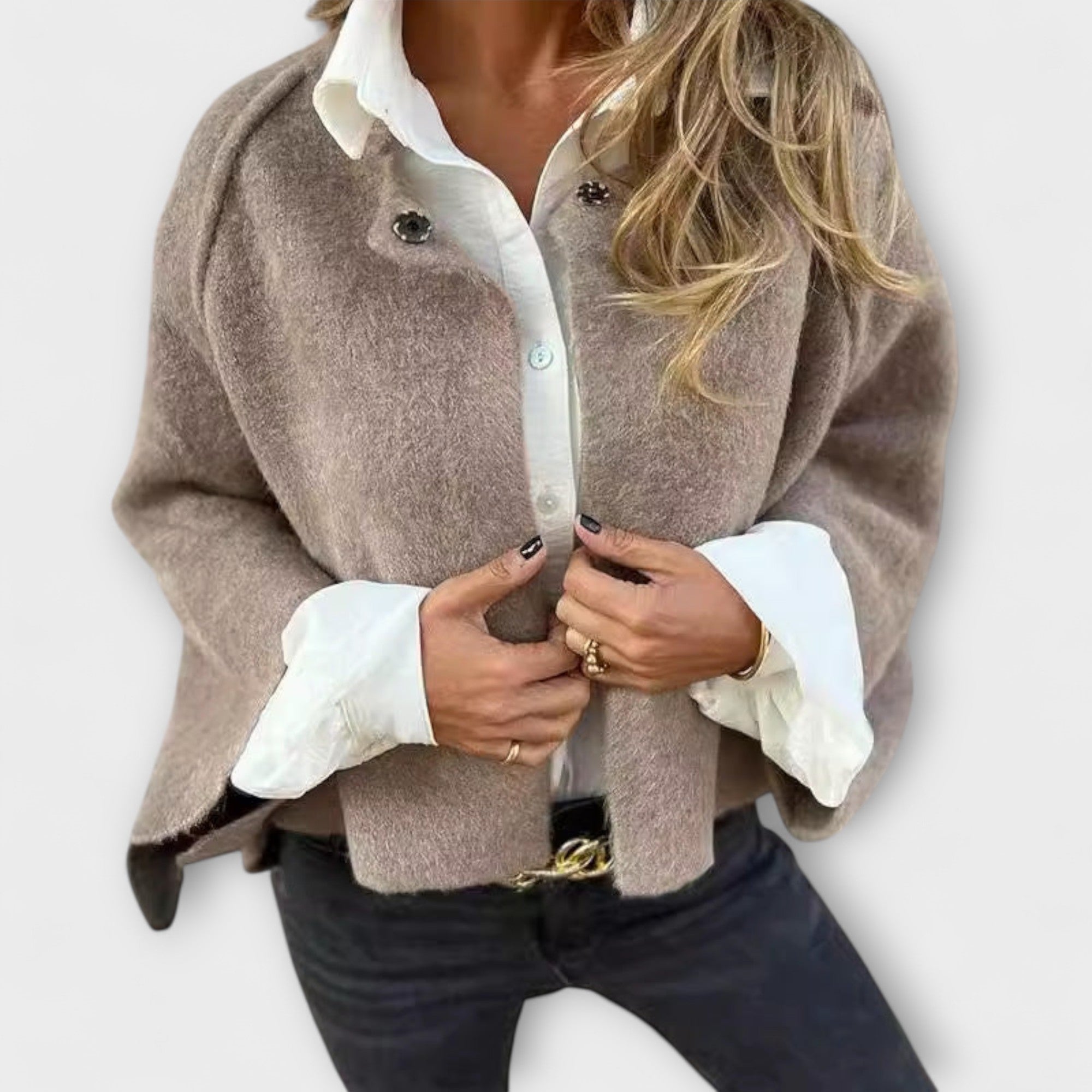 Lena - Elegant kort uldjakke med rund halsudskæring