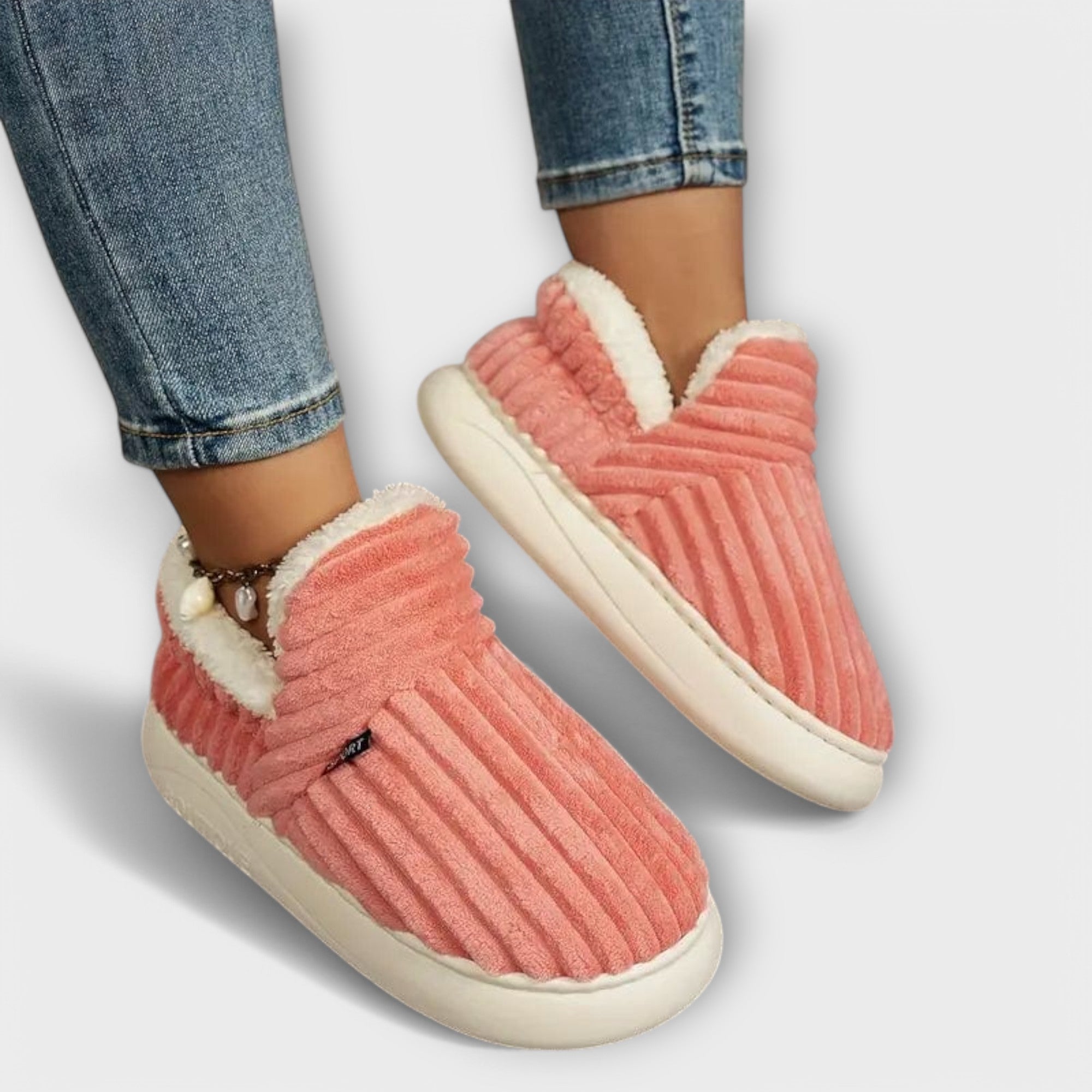 Cora™ Komfortable Sutsko