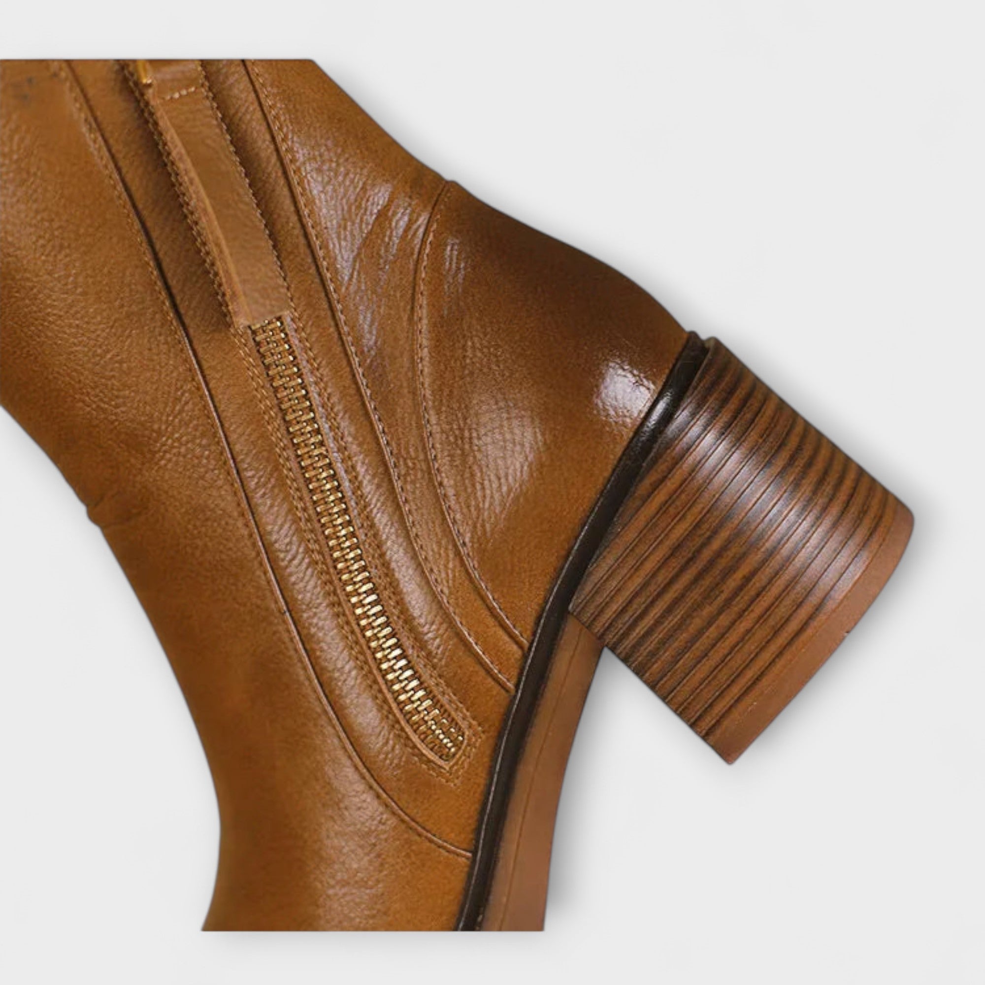 Milana – Læderstøvler til Kvinder med Mellemhøj Hæl