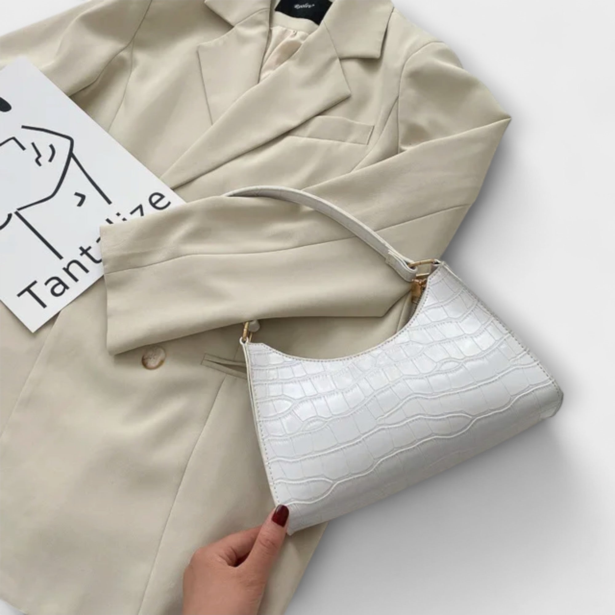 Lora. - Skindtaske i Skinnende Læder