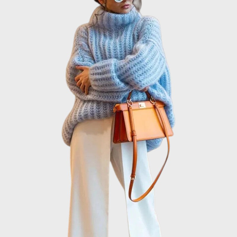 Paulina – Oversize Blød Striktrøje med Høj Krave