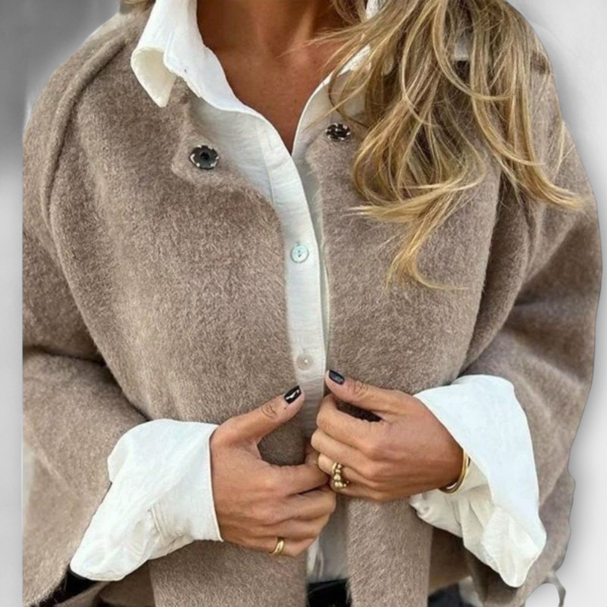 Lena - Elegant kort uldjakke med rund halsudskæring